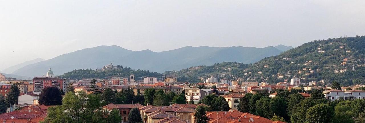 Suite Panorama Brescia Bagian luar foto